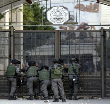 Israeli forces storm Al-Quds University, October 2015 (Photo: Al-Ittihad)