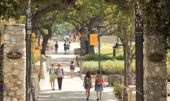 Pitzer College.png